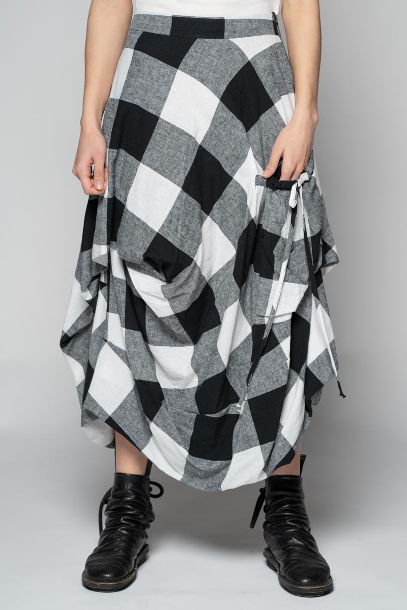 DOGSTAR Okina Skirt b/w
