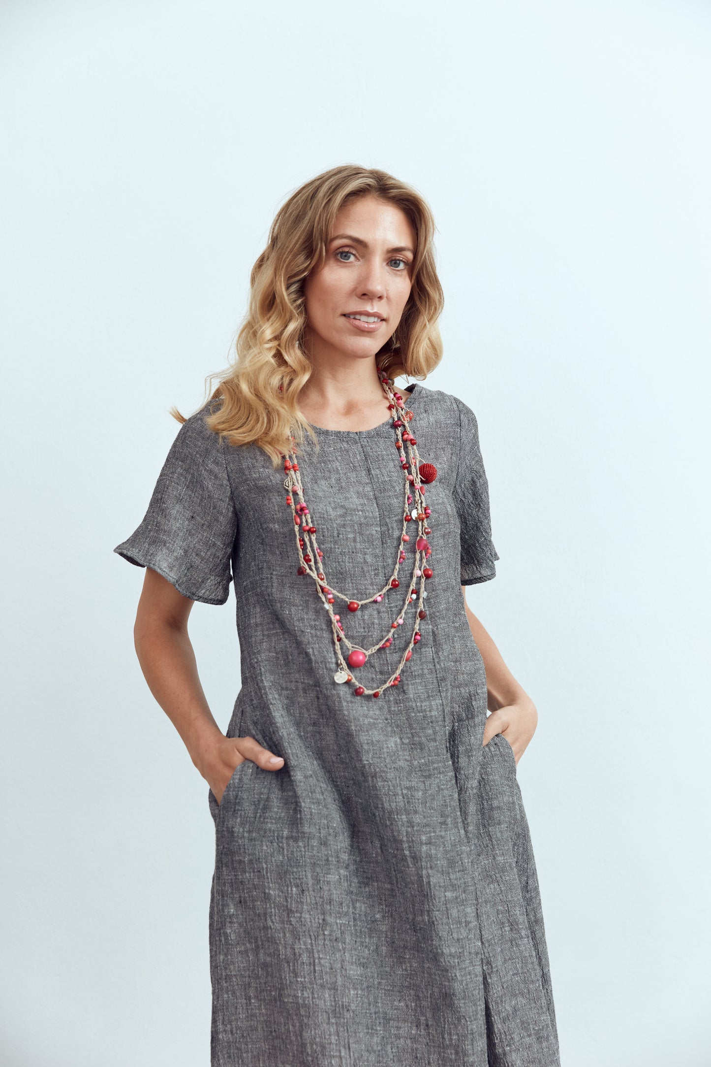 Iris linen dress with sleeves