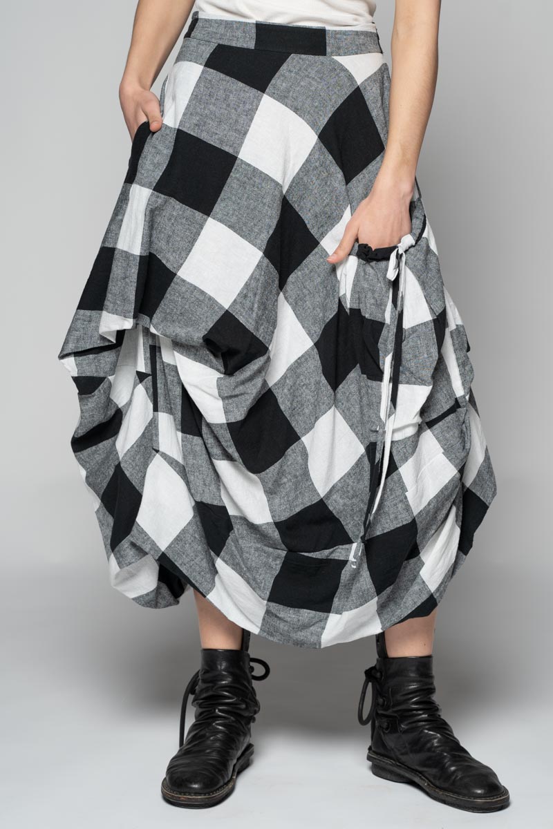 DOGSTAR Okina Skirt b/w