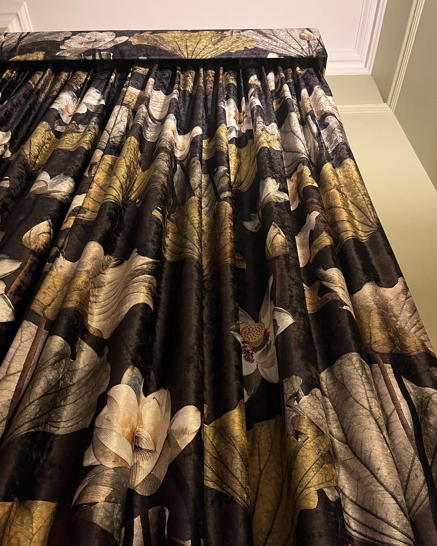 MS CHIEF DESIGNS Lotus Field in Chenille