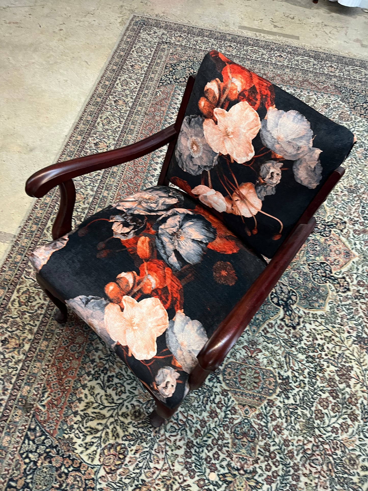 Bridge Chair in Titan Poppies