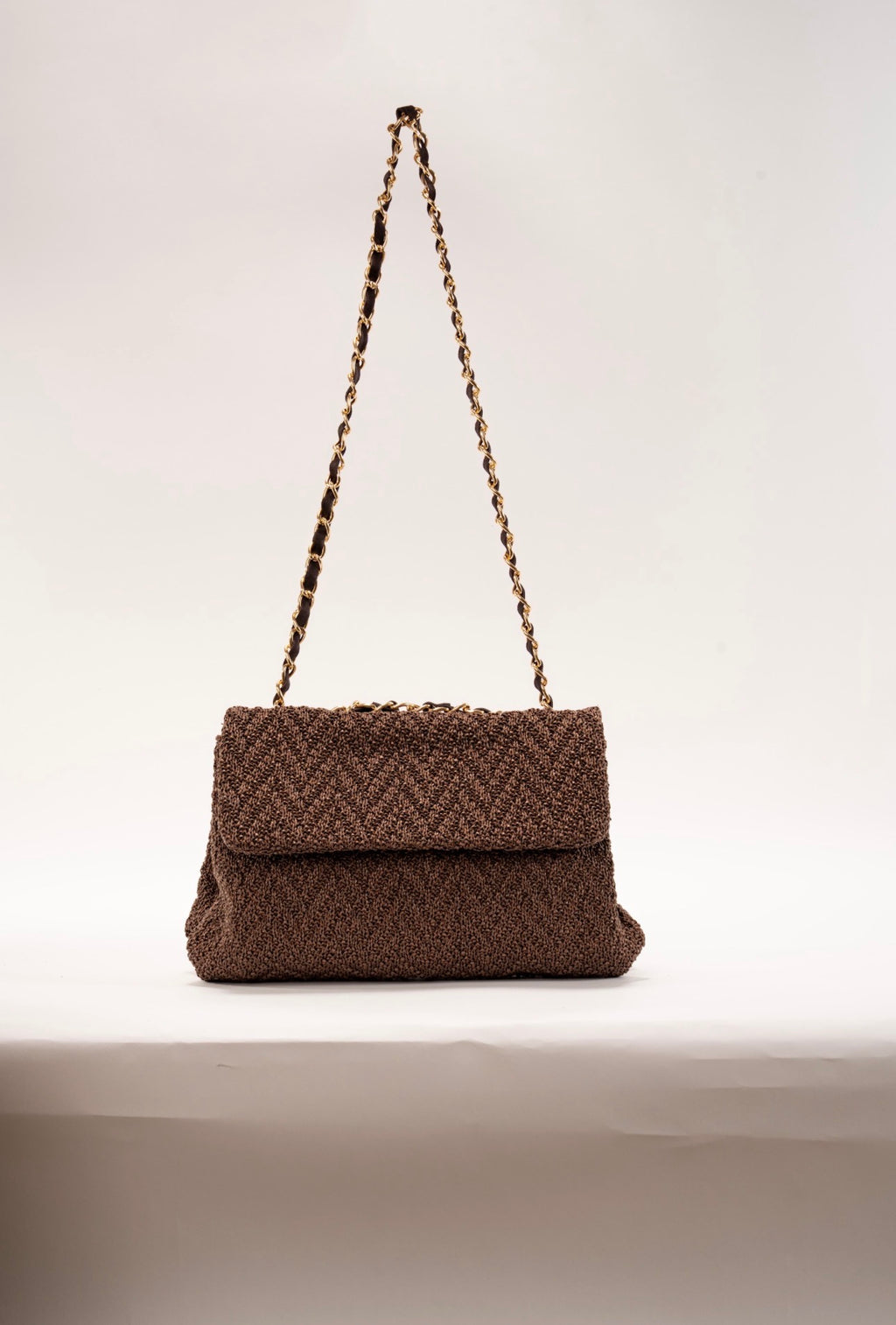 BIDINIS Clarice textured raffia bag Chocolate