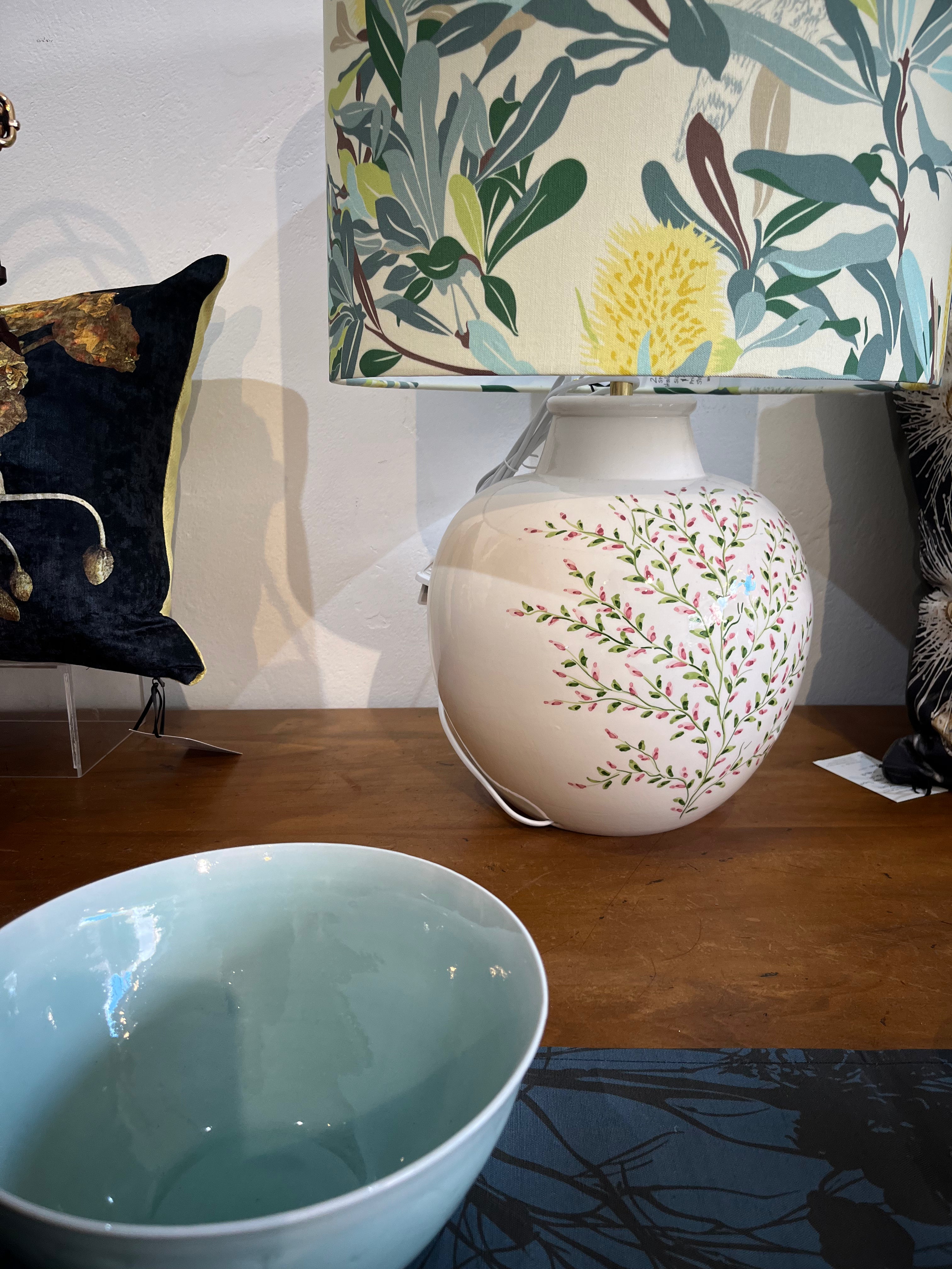 ZYNSKA TEXTILES Large White Flower Sphere Lamp with Banksia Cream Shade