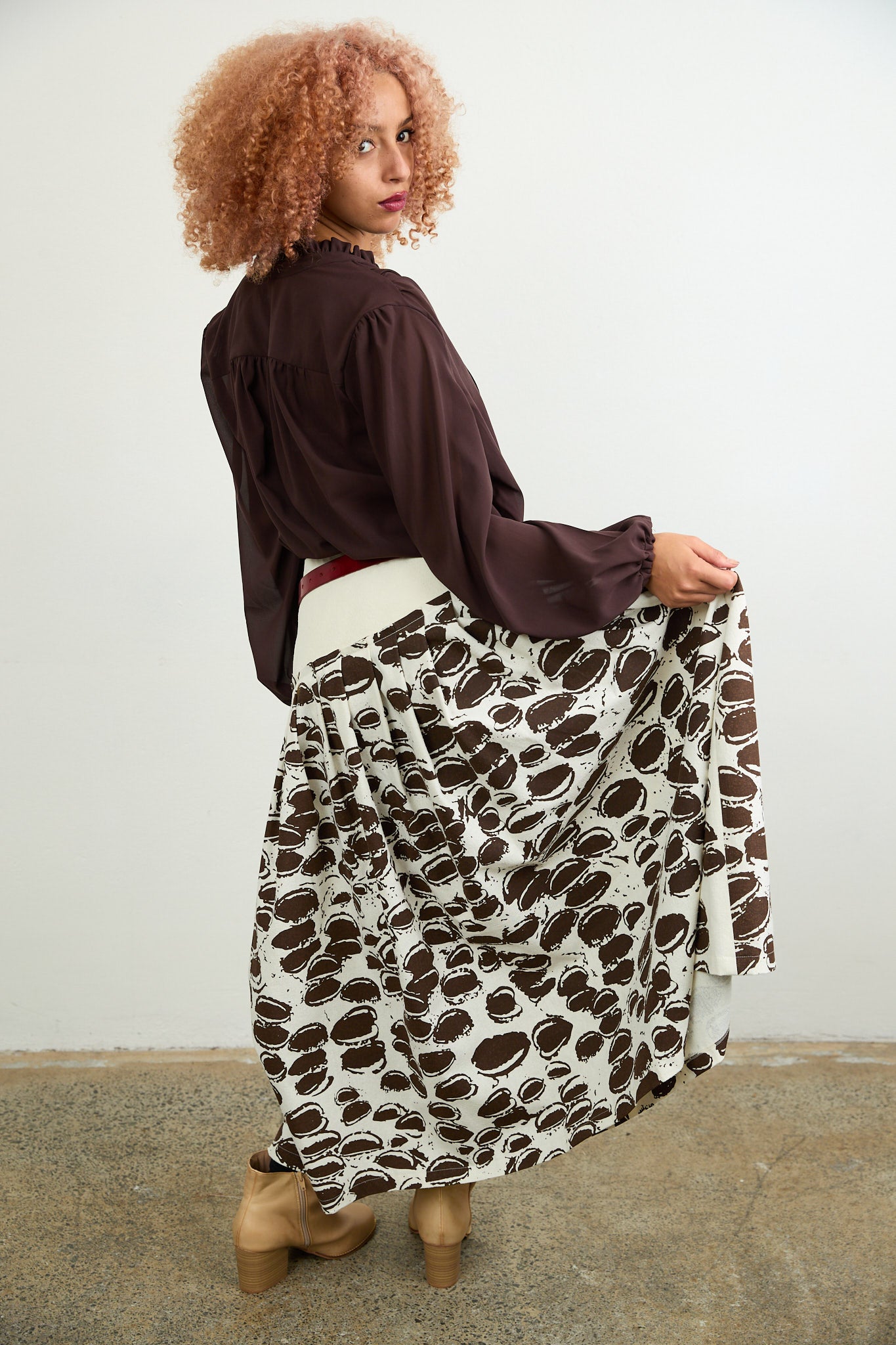SYLVIA RILEY Aurora Silk Georgette Shirt chocolate