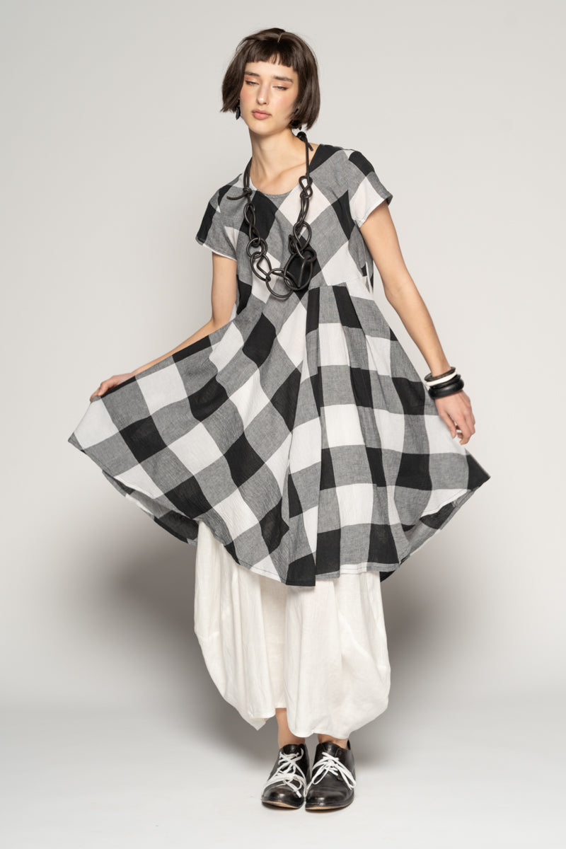 DOGSTAR Oki Sundress b/w