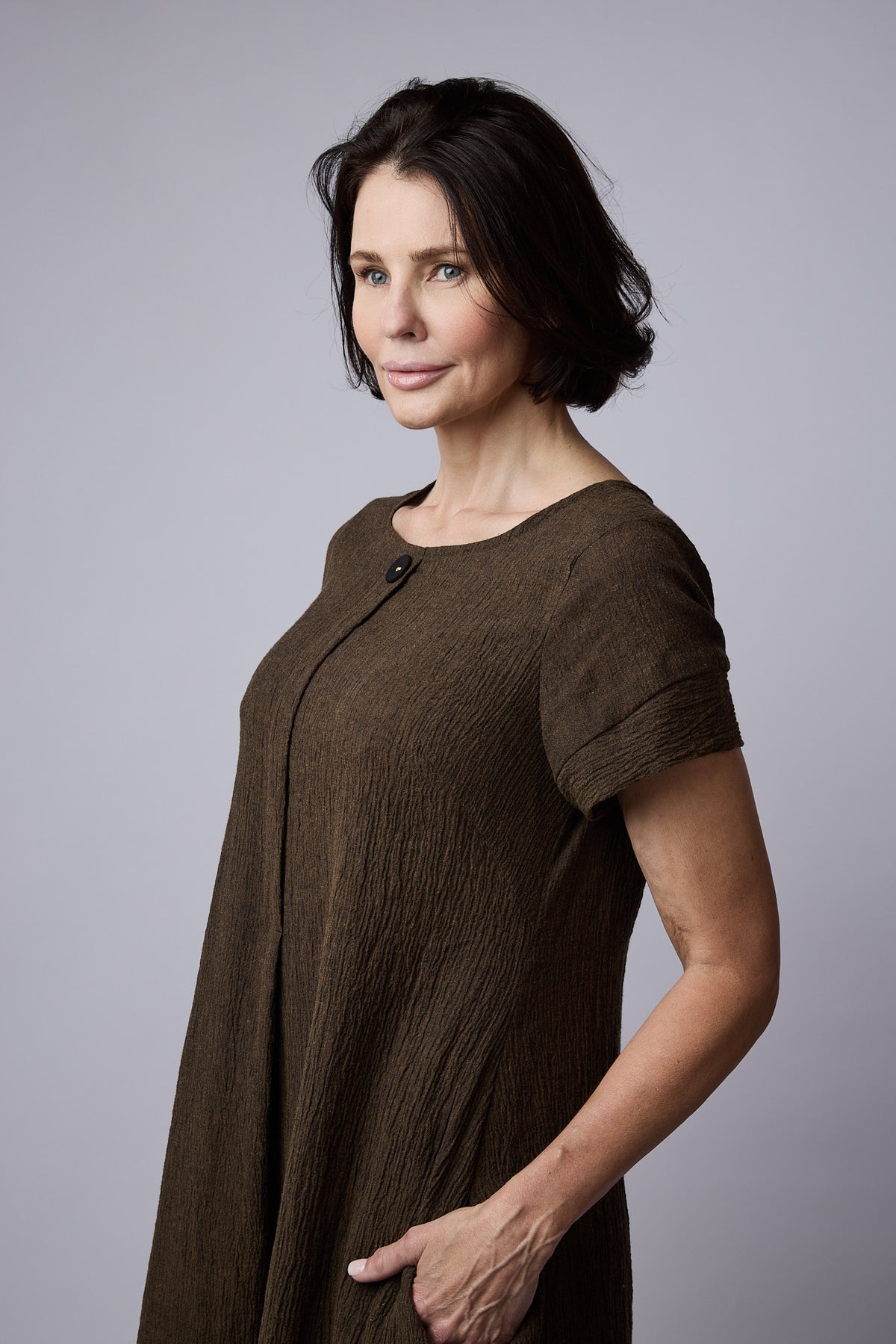 Dakota dress Smoke Olive crinkle linen