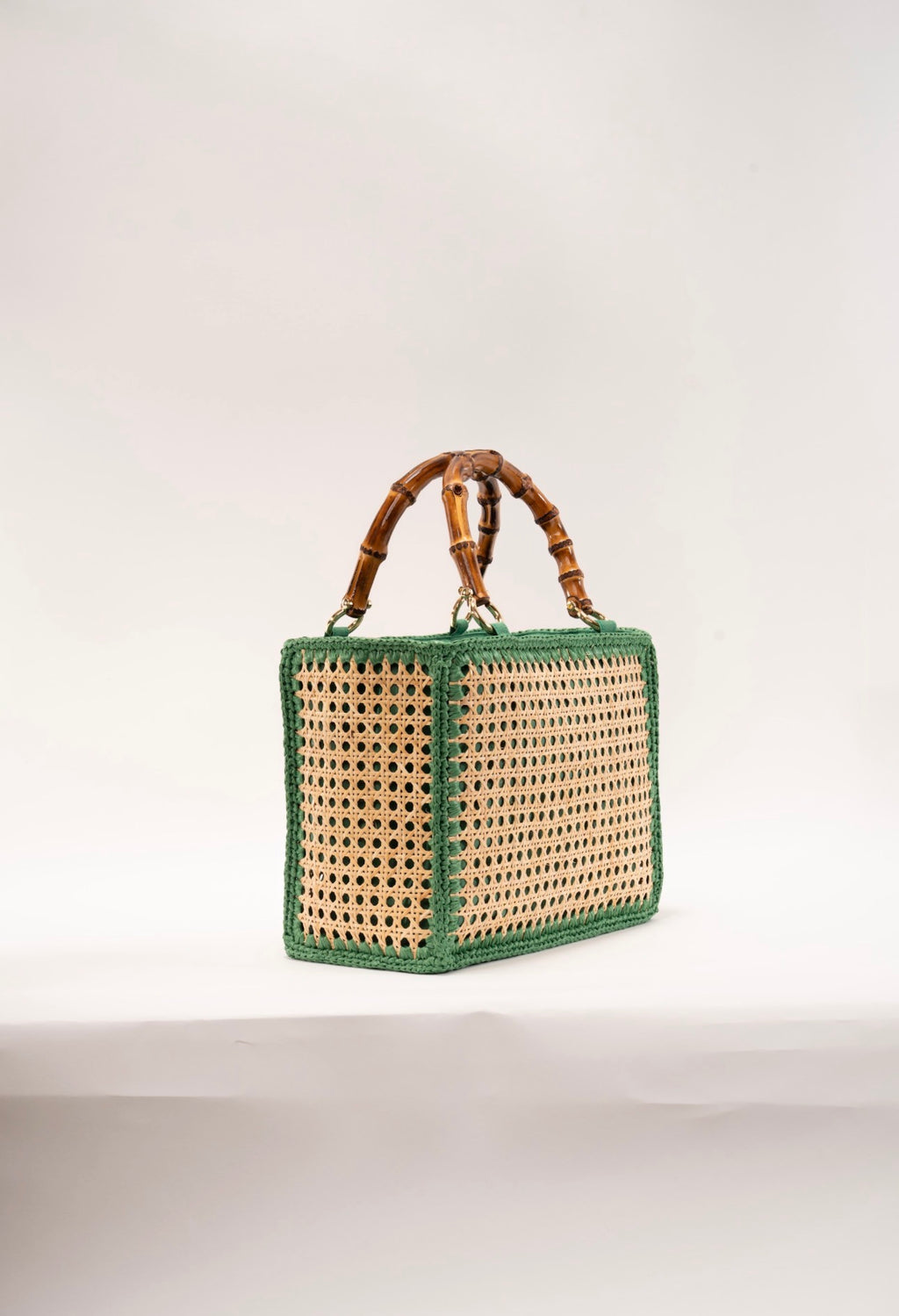 BIDINIS Rattan tote with bamboo handles Green trim