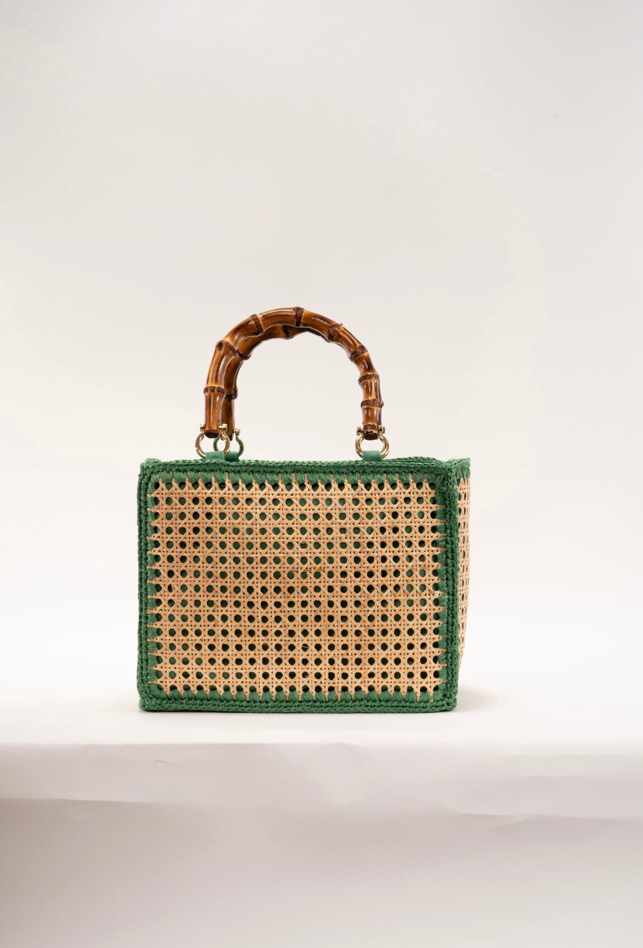 BIDINIS Rattan tote with bamboo handles Green trim