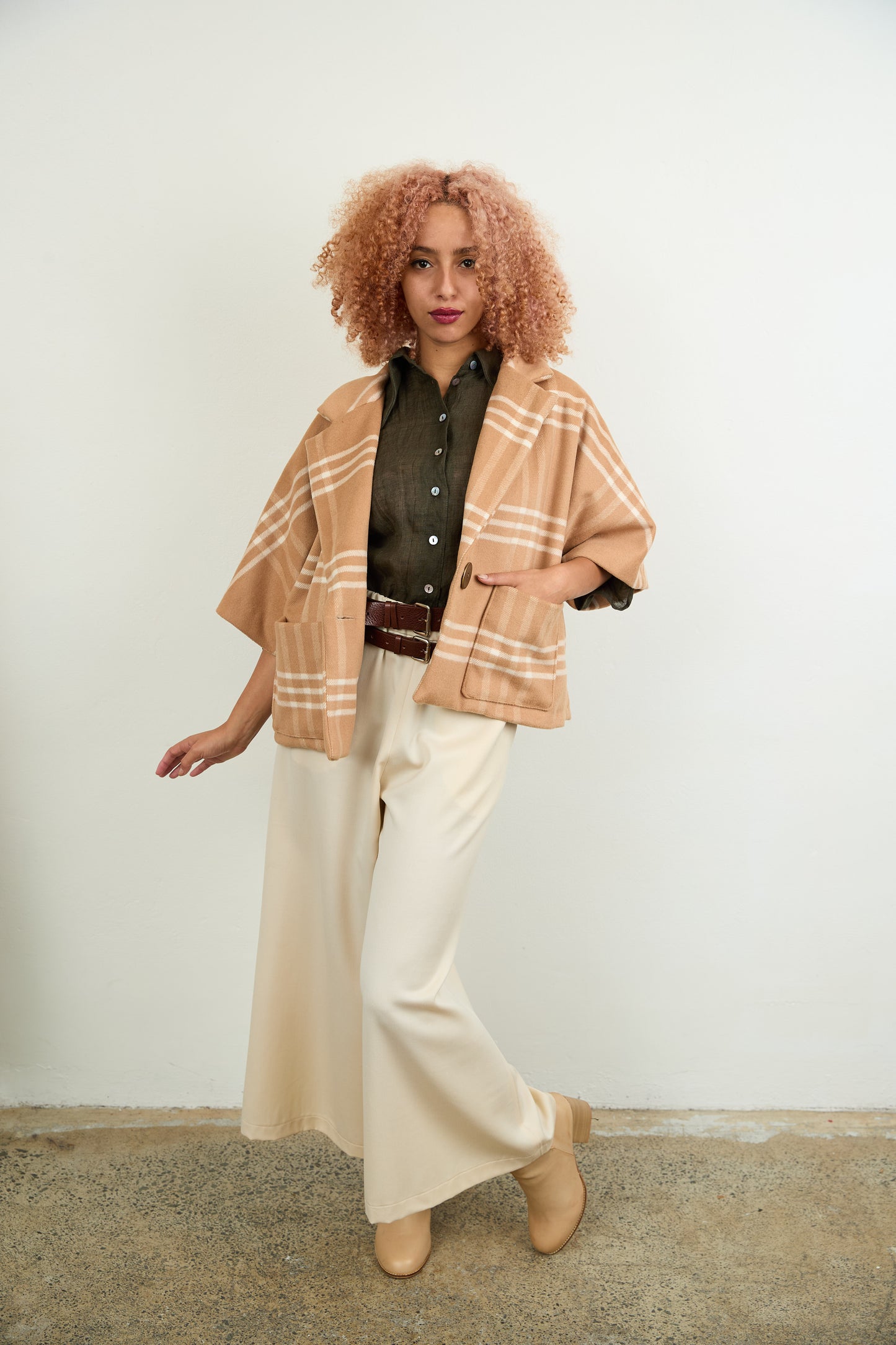 Patch Shortie Coat Camel