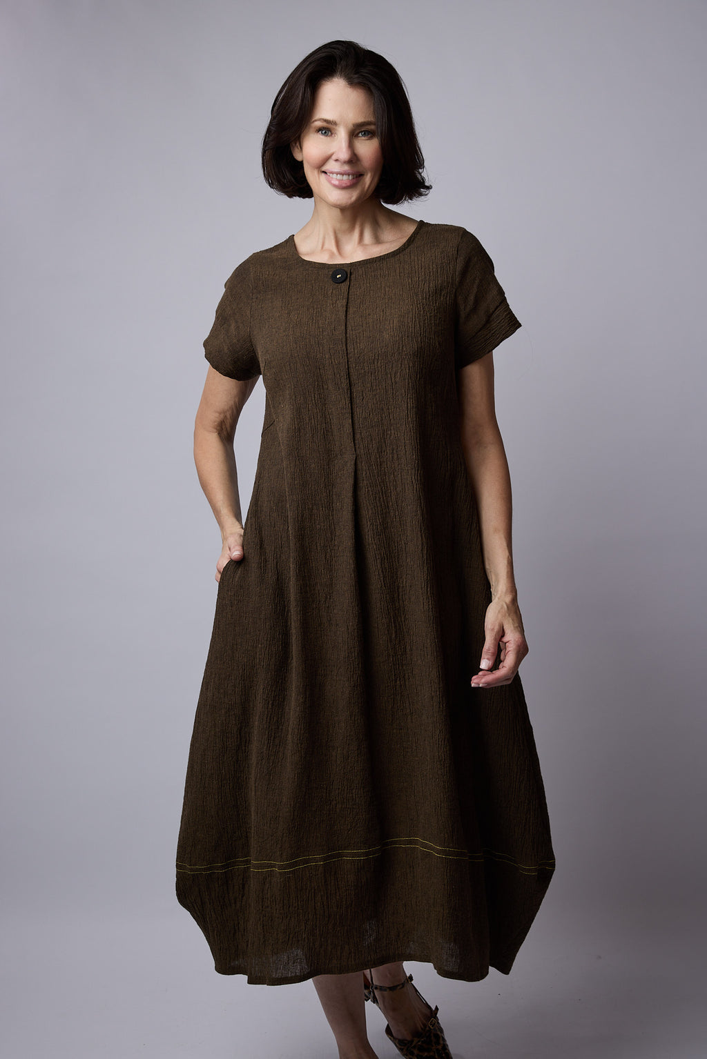 Dakota dress Smoke Olive crinkle linen
