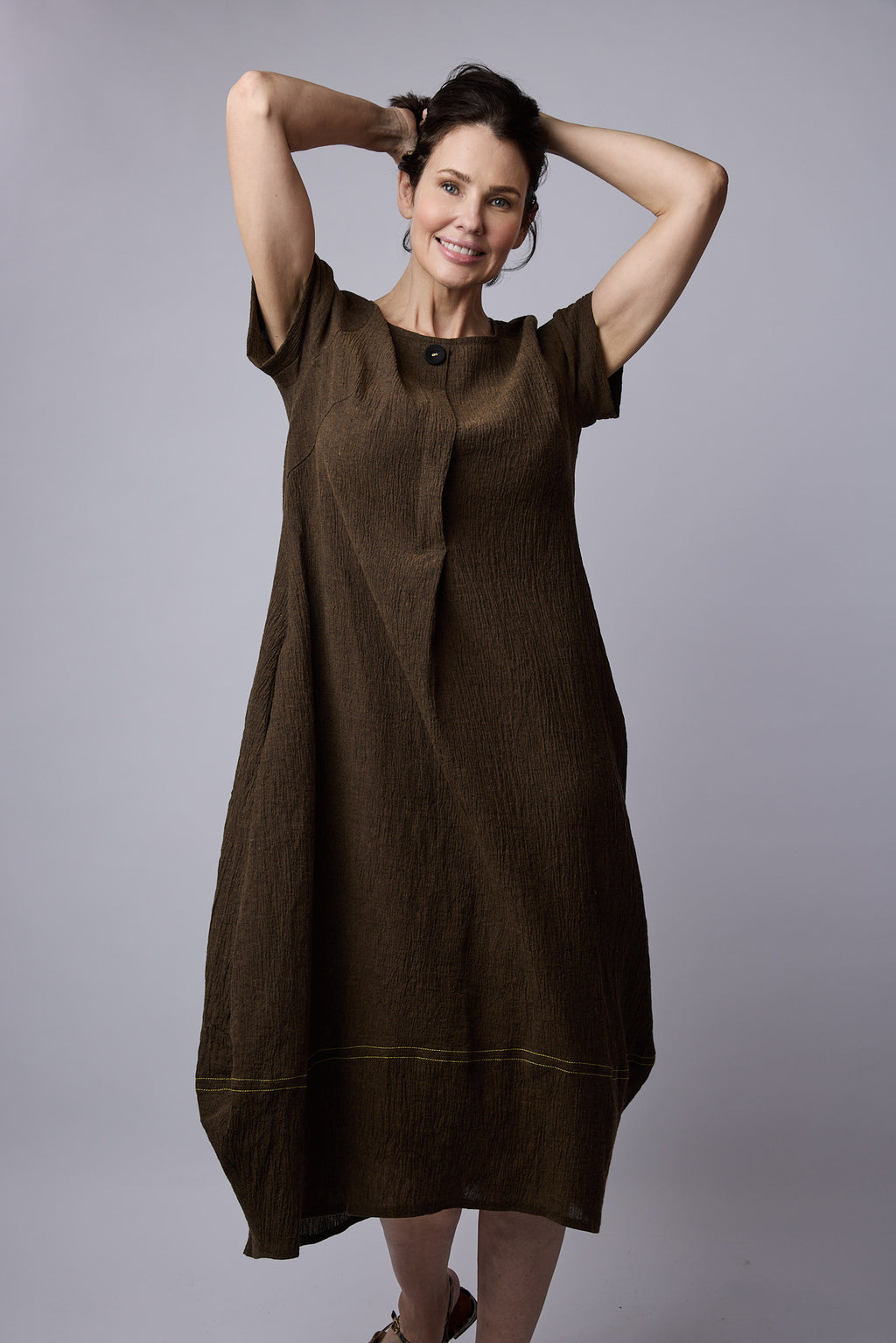 Dakota dress Smoke Olive crinkle linen
