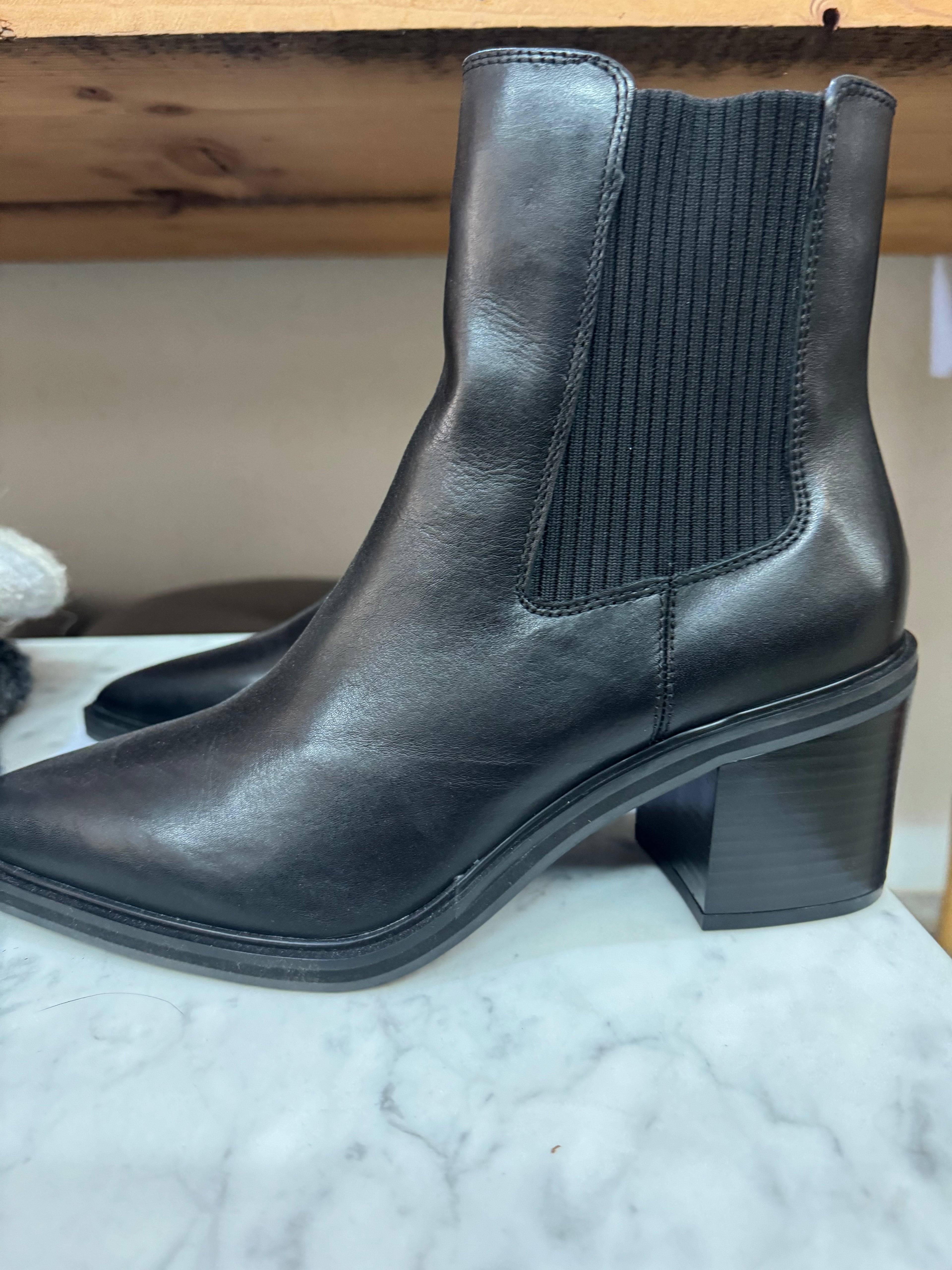 STEVE MADDEN Ankle Boots