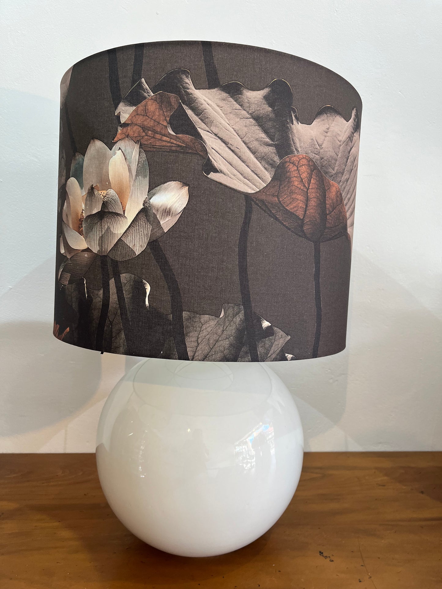 MS CHIEF DESIGNS Large White Sphere Lamp with Lotus Night Shade
