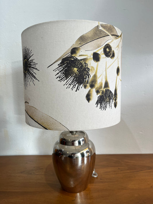 Lamp-small silver base/Kalypto Gilded shade