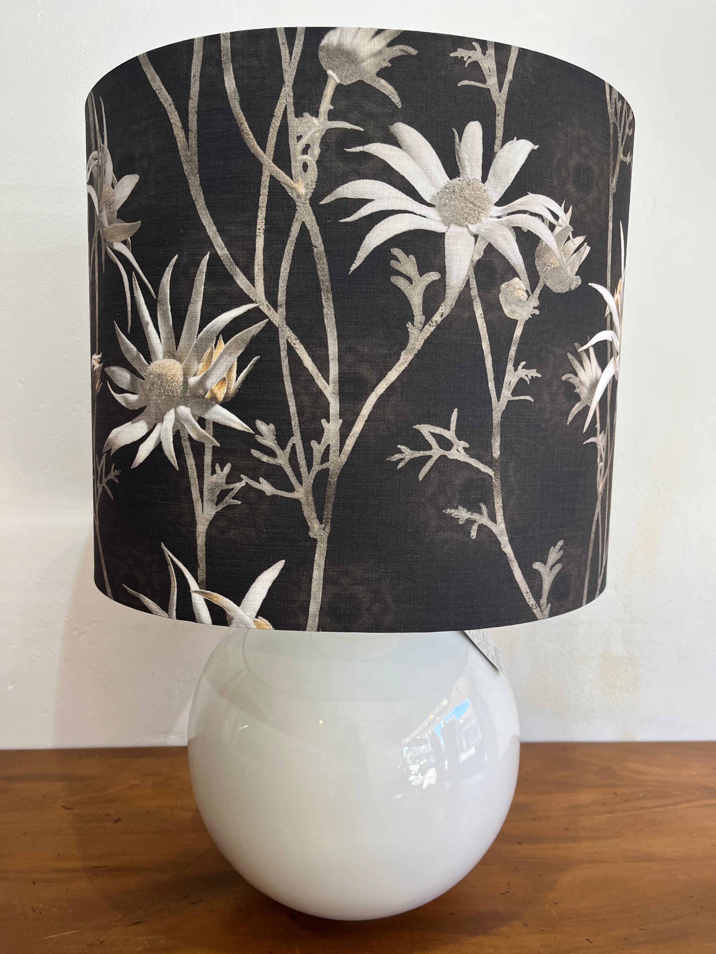 MS CHIEF DESIGNS Large Pearl Sphere Lamp with Earth Flannel Flower Shade