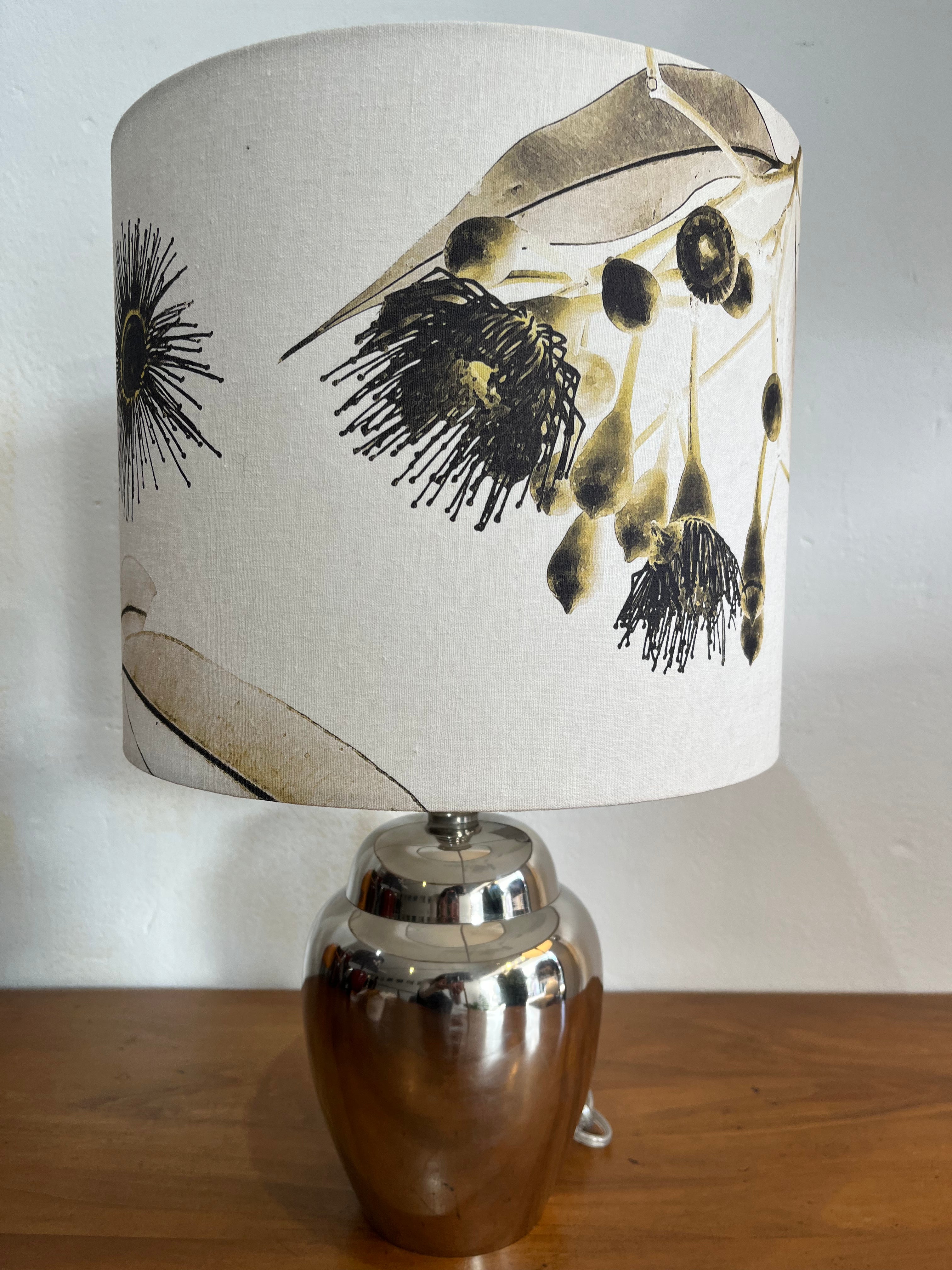 Lamp-small silver base/Kalypto Gilded shade