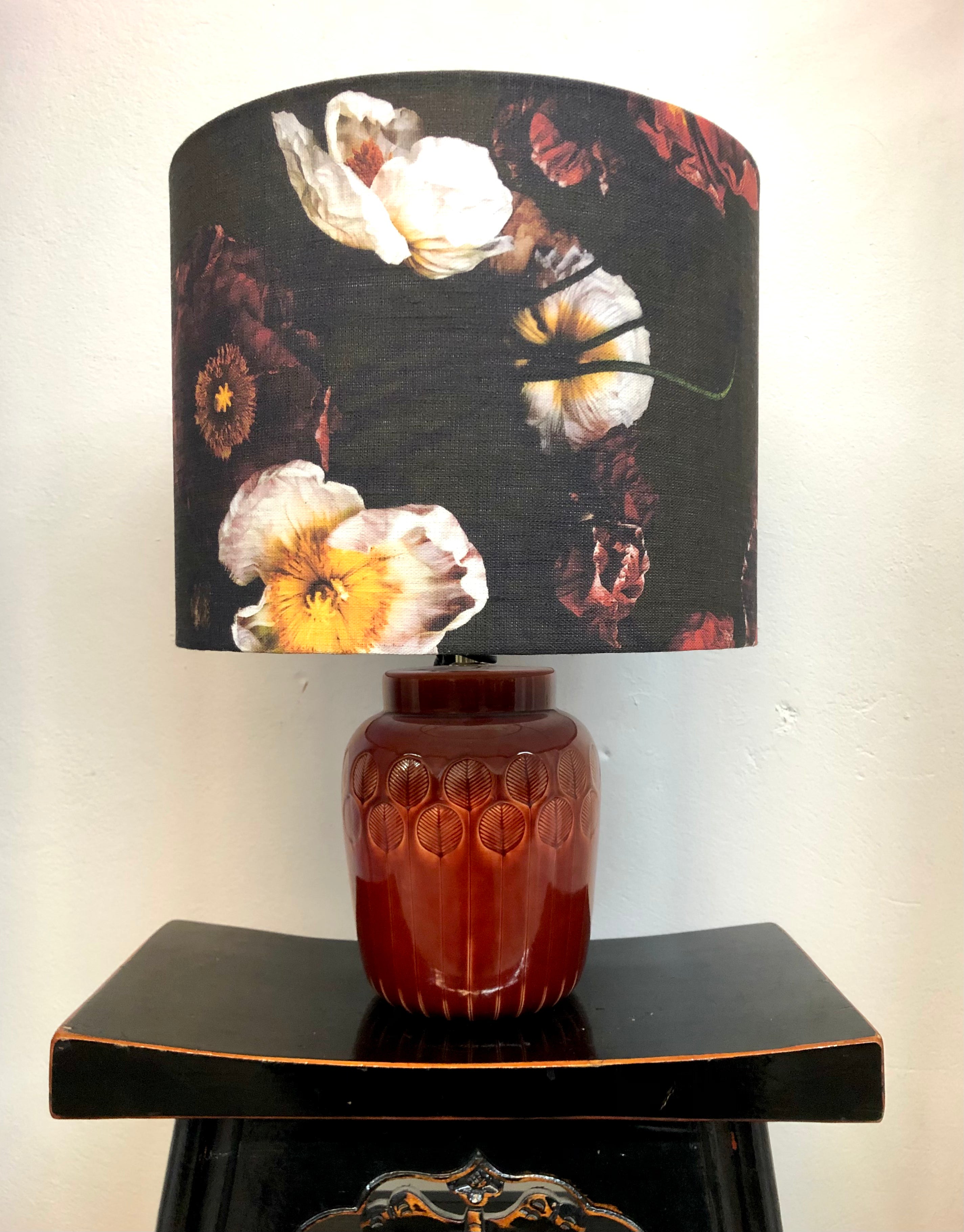 MS CHIEF DESIGNS Small Orange Ginger Patterned Jar with Olive Grove Linen Shade