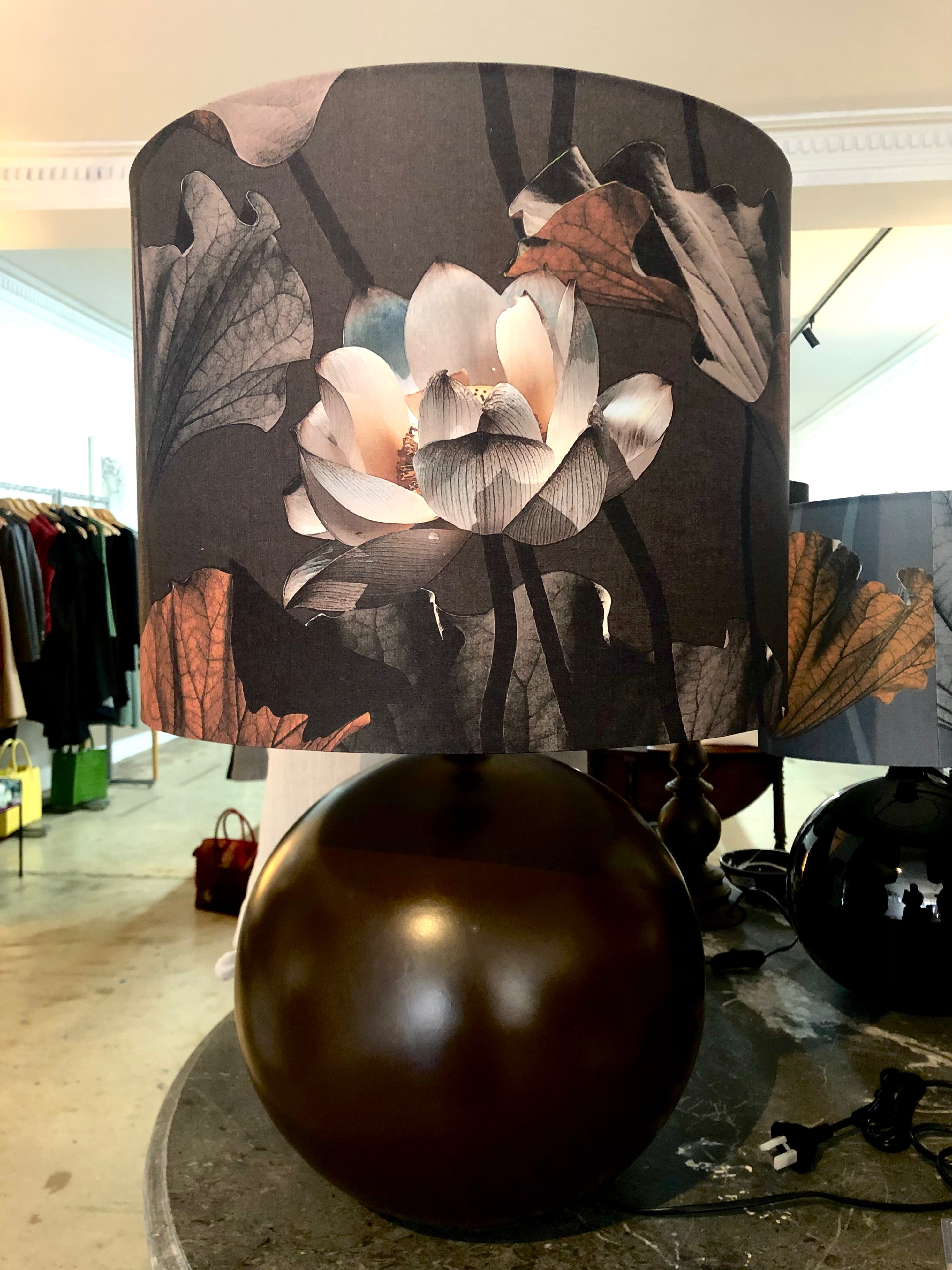 MS CHIEF DESIGNS Large Brown Sphere Lamp with Lotus Night Shade