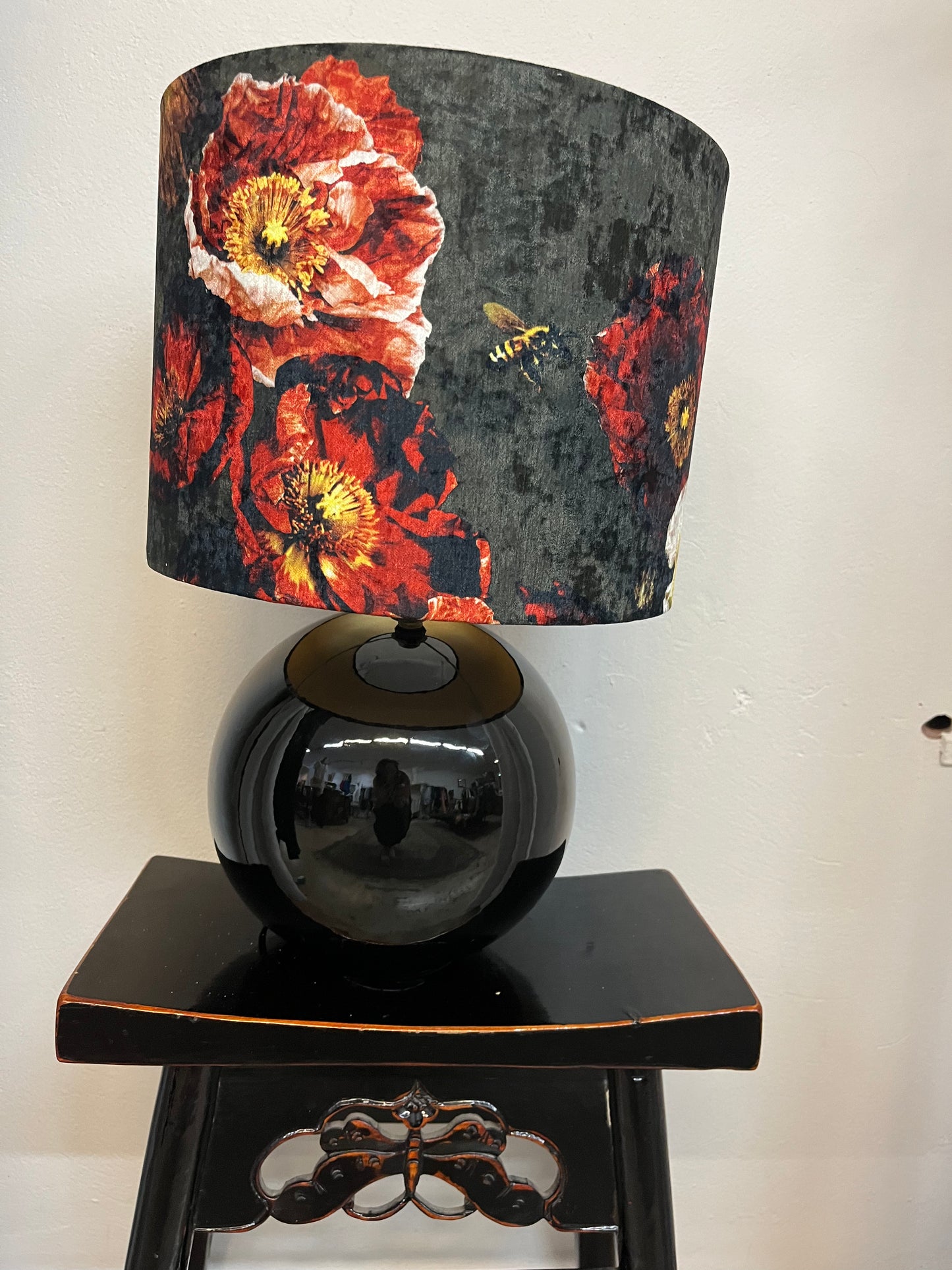 MS CHIEF DESIGNS Small Black Sphere Lamp with Olive Grove Chenille Shade in Gold Foil